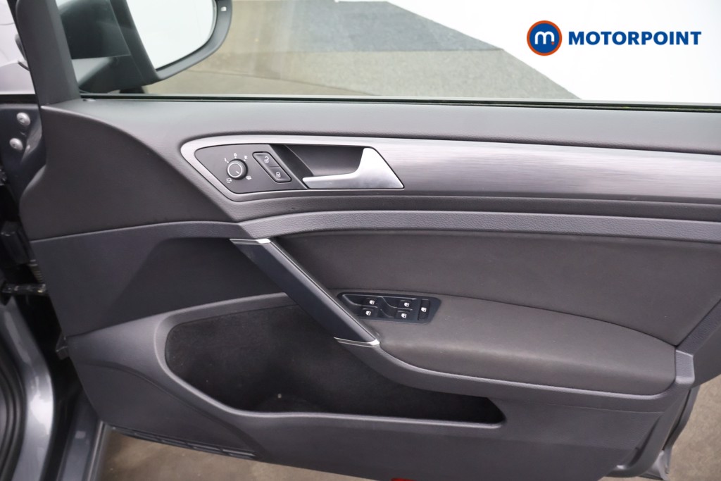 Volkswagen Golf Match Edition Manual Petrol Hatchback - Stock Number (1568099) - 9th supplementary image