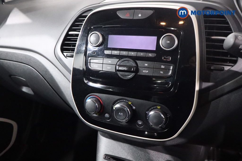 Renault Captur Play Manual Diesel SUV - Stock Number (1570288) - 21st supplementary image