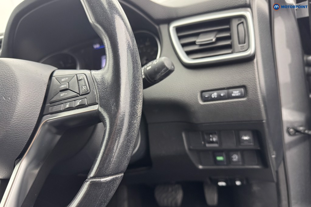 Nissan Qashqai Acenta Premium Automatic Petrol SUV - Stock Number (1571035) - 20th supplementary image