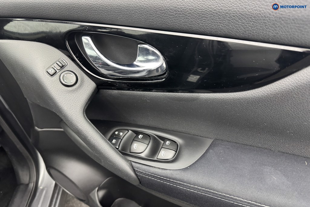 Nissan Qashqai Acenta Premium Automatic Petrol SUV - Stock Number (1571035) - 23rd supplementary image