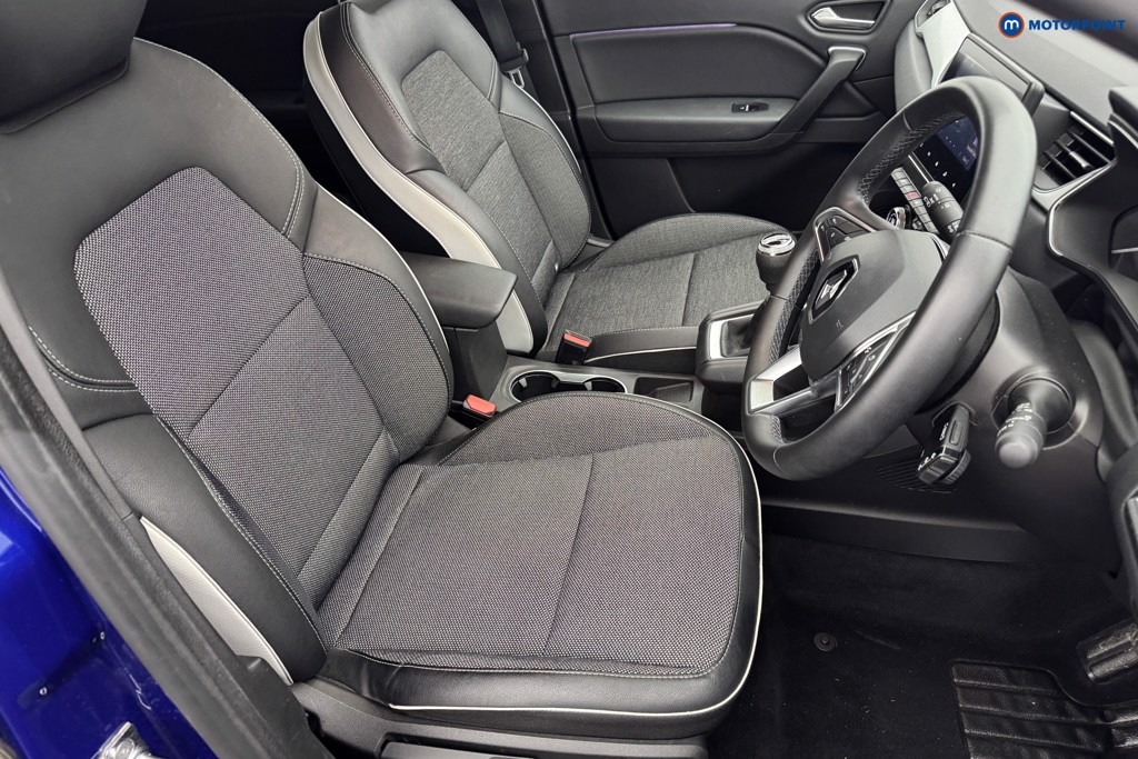 Renault Captur Se Edition Manual Petrol SUV - Stock Number (1571367) - 5th supplementary image