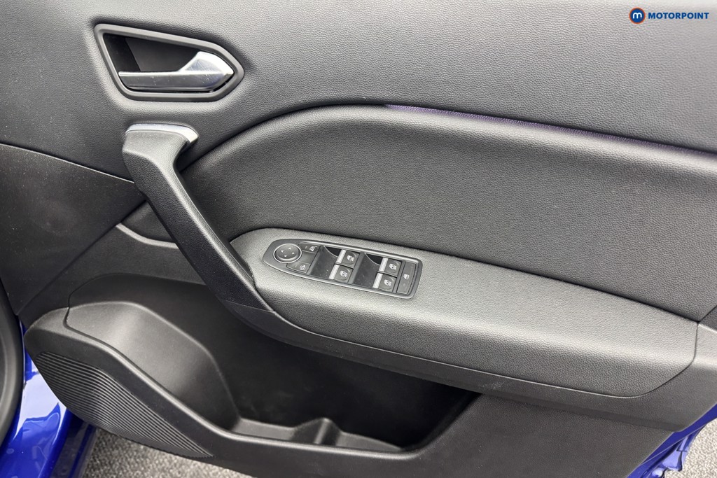 Renault Captur Se Edition Manual Petrol SUV - Stock Number (1571367) - 22nd supplementary image