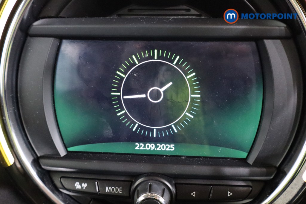 Mini Hatchback Cooper S Exclusive Manual Petrol Hatchback - Stock Number (1571576) - 4th supplementary image