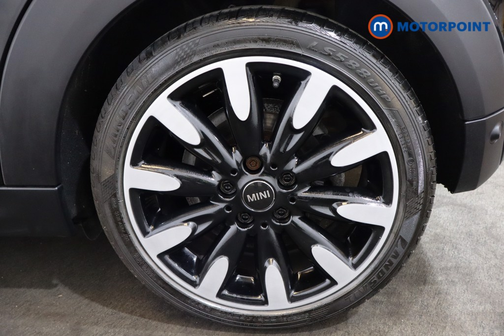 Mini Hatchback Cooper S Exclusive Manual Petrol Hatchback - Stock Number (1571576) - 28th supplementary image