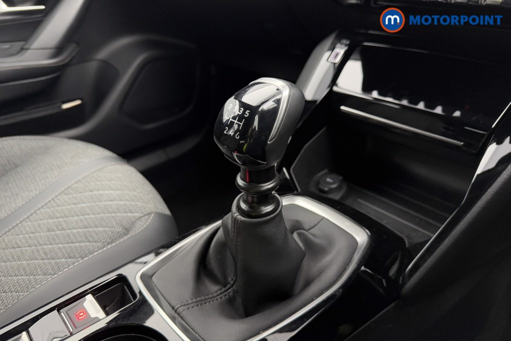 Peugeot 2008 Allure Manual Petrol SUV - Stock Number (1571588) - 12th supplementary image