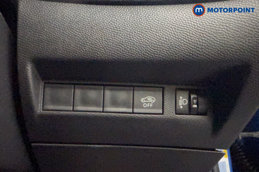 Peugeot 2008 Allure Manual Petrol SUV - Stock Number (1571588) - 15th supplementary image