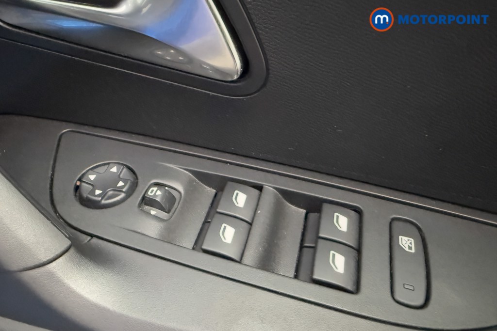 Peugeot 2008 Allure Manual Petrol SUV - Stock Number (1571588) - 17th supplementary image