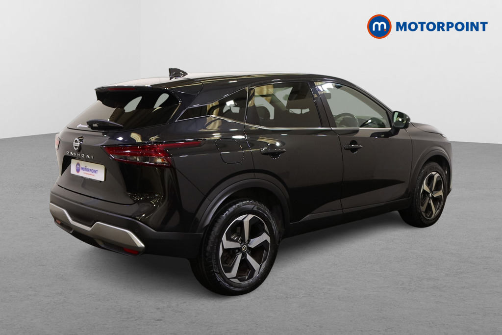 Nissan Qashqai N-Connecta Manual Petrol SUV - Stock Number (1572409) - Drivers side rear corner