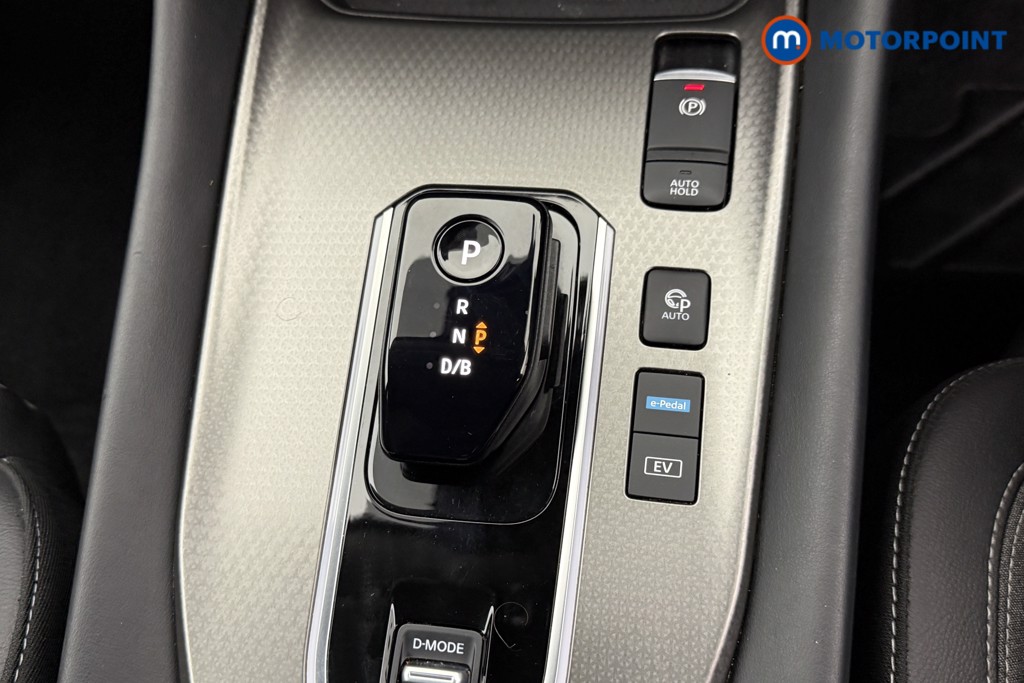 Nissan Qashqai N-Connecta Automatic Petrol-Electric Hybrid SUV - Stock Number (1572557) - 11th supplementary image