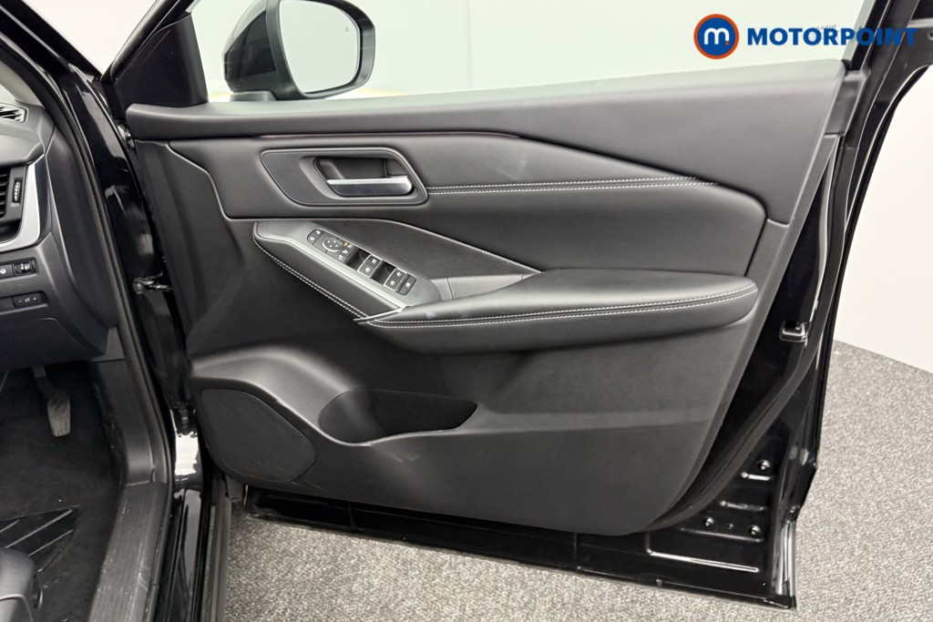 Nissan Qashqai N-Connecta Automatic Petrol-Electric Hybrid SUV - Stock Number (1572557) - 16th supplementary image