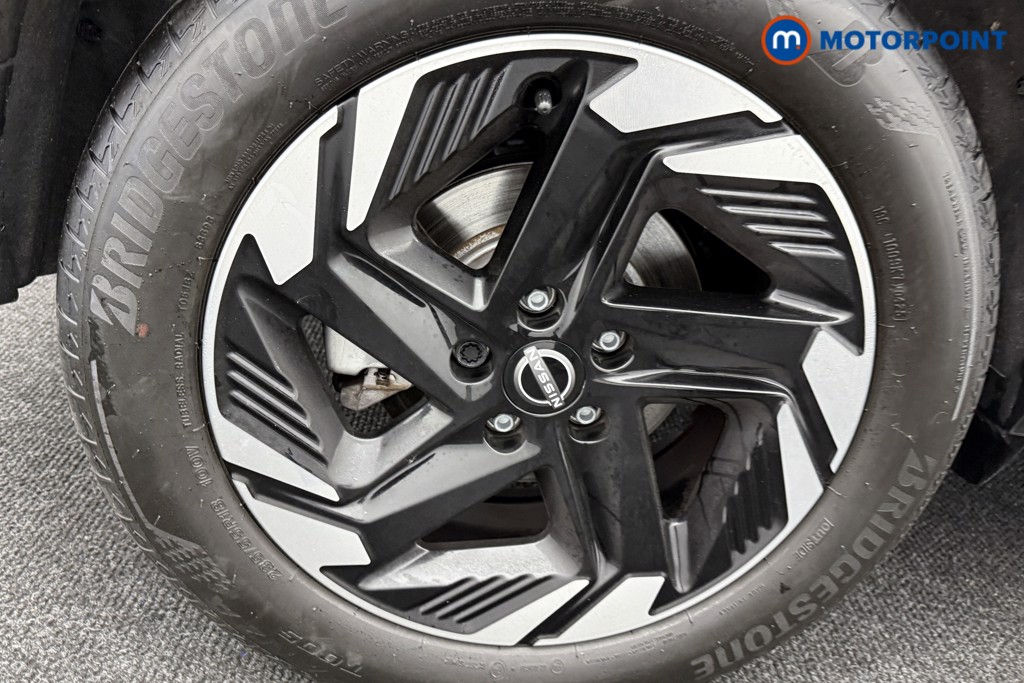 Nissan Qashqai N-Connecta Automatic Petrol-Electric Hybrid SUV - Stock Number (1572557) - 32nd supplementary image