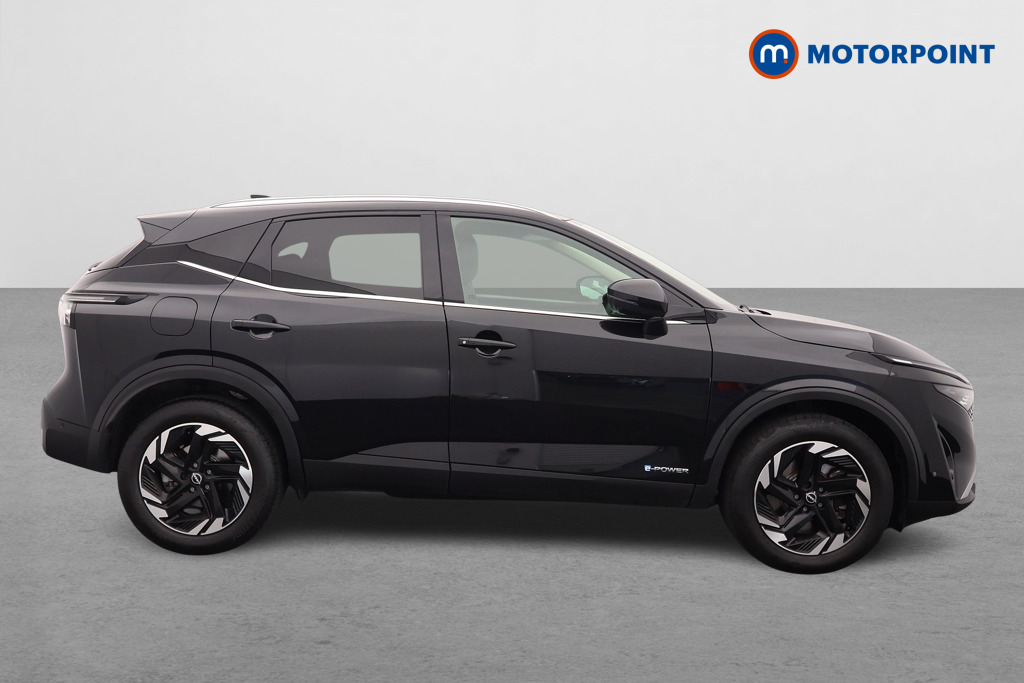 Nissan Qashqai N-Connecta Automatic Petrol-Electric Hybrid SUV - Stock Number (1572557) - Drivers side