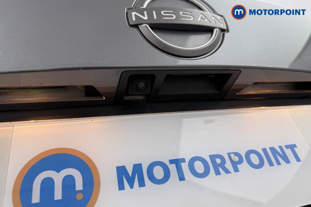 Nissan Juke N-Connecta Automatic Petrol SUV - Stock Number (1572650) - 22nd supplementary image