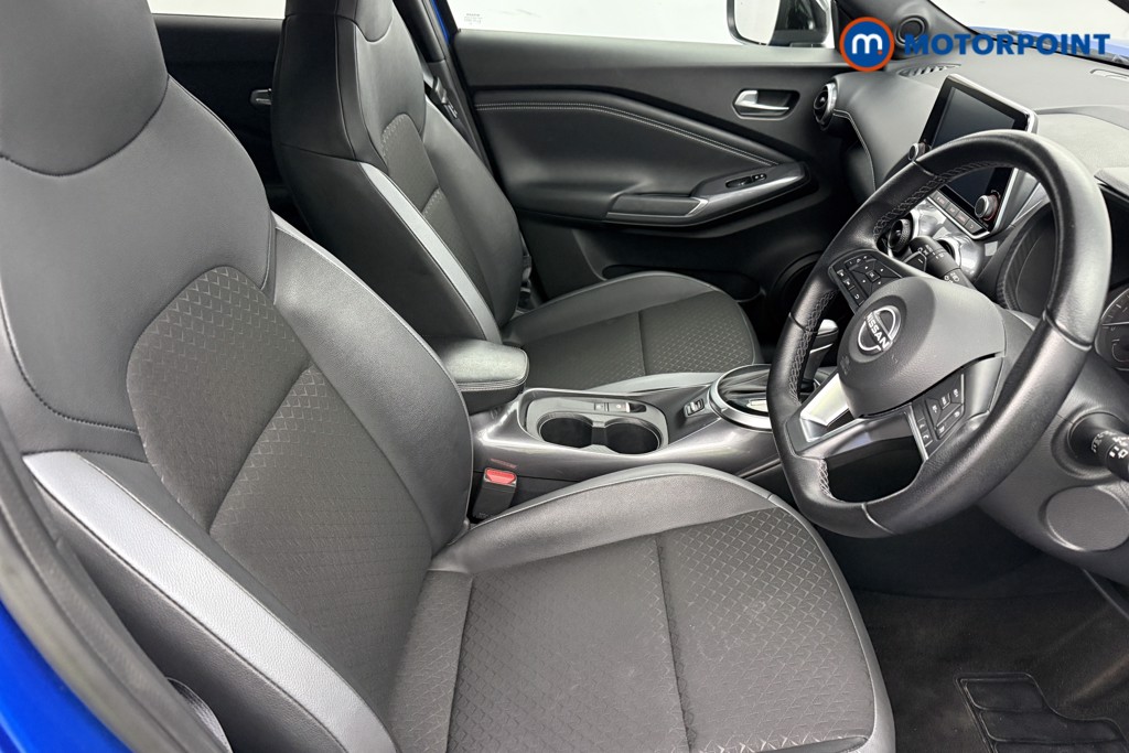 Nissan Juke N-Connecta Automatic Petrol SUV - Stock Number (1572655) - 19th supplementary image