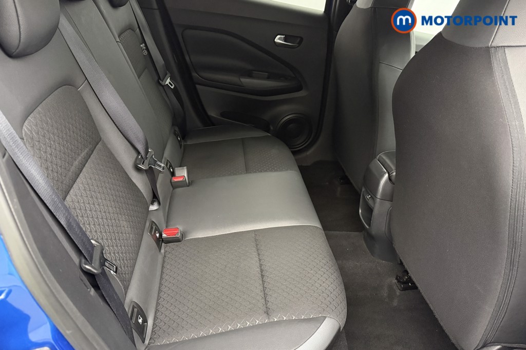 Nissan Juke N-Connecta Automatic Petrol SUV - Stock Number (1572655) - 21st supplementary image