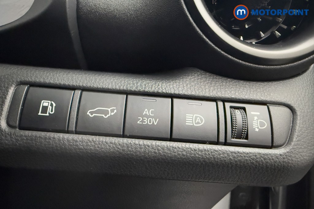 Toyota C-Hr Design Automatic Petrol Plug-In Hybrid SUV - Stock Number (1572731) - 16th supplementary image