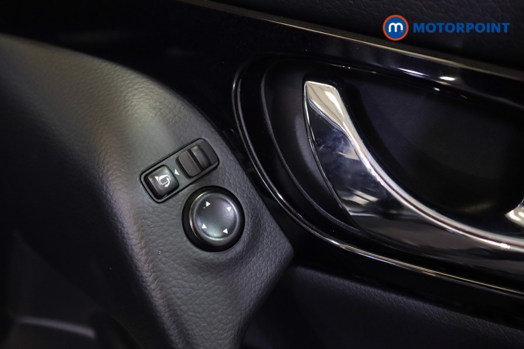 Nissan Qashqai N-Tec-Plus Manual Petrol SUV - Stock Number (1573012) - 3rd supplementary image