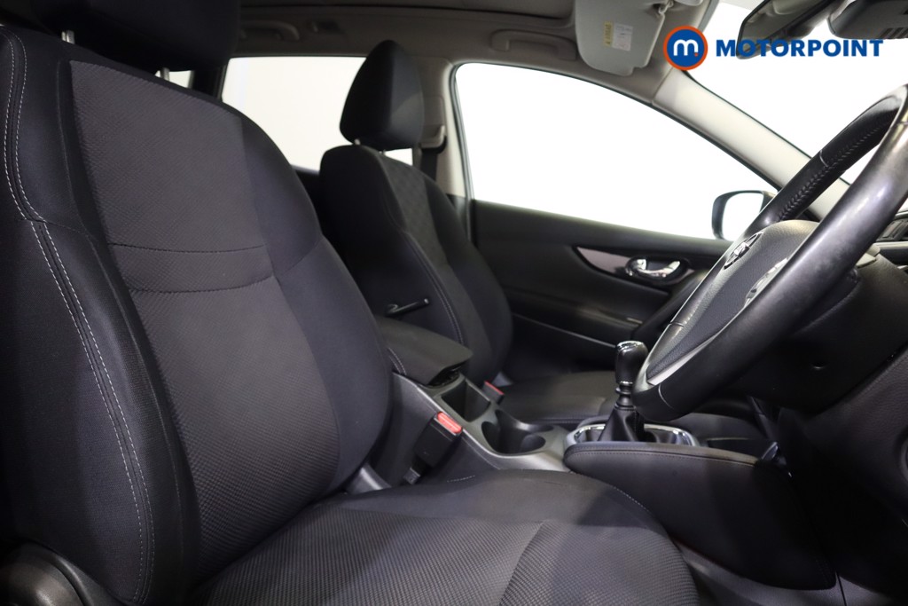 Nissan Qashqai N-Tec-Plus Manual Petrol SUV - Stock Number (1573012) - 7th supplementary image