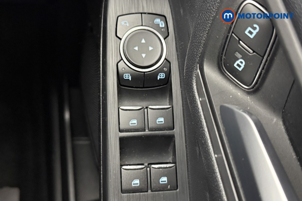 Ford Kuga Titanium First Edition Manual Diesel SUV - Stock Number (1573057) - 25th supplementary image