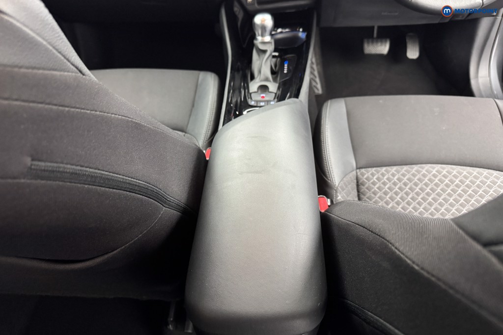 Toyota C-Hr Design Automatic Petrol-Electric Hybrid SUV - Stock Number (1573687) - 10th supplementary image