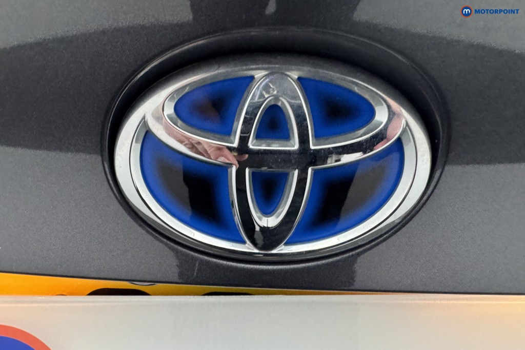 Toyota C-Hr Design Automatic Petrol-Electric Hybrid SUV - Stock Number (1573687) - 33rd supplementary image