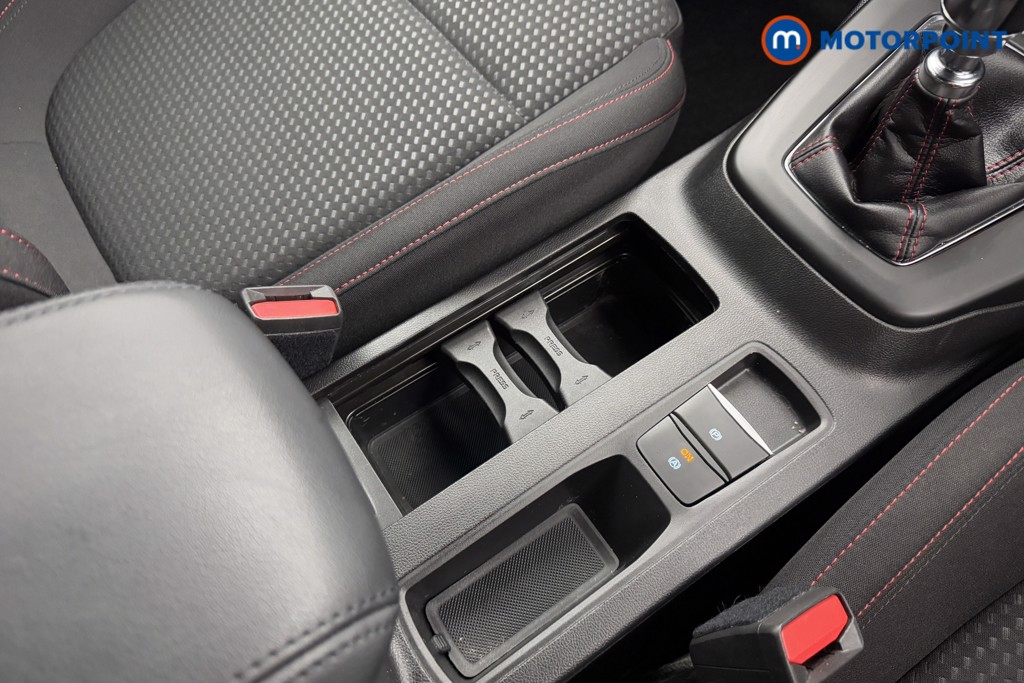 Ford Focus St-Line Manual Petrol Hatchback - Stock Number (1573982) - 14th supplementary image