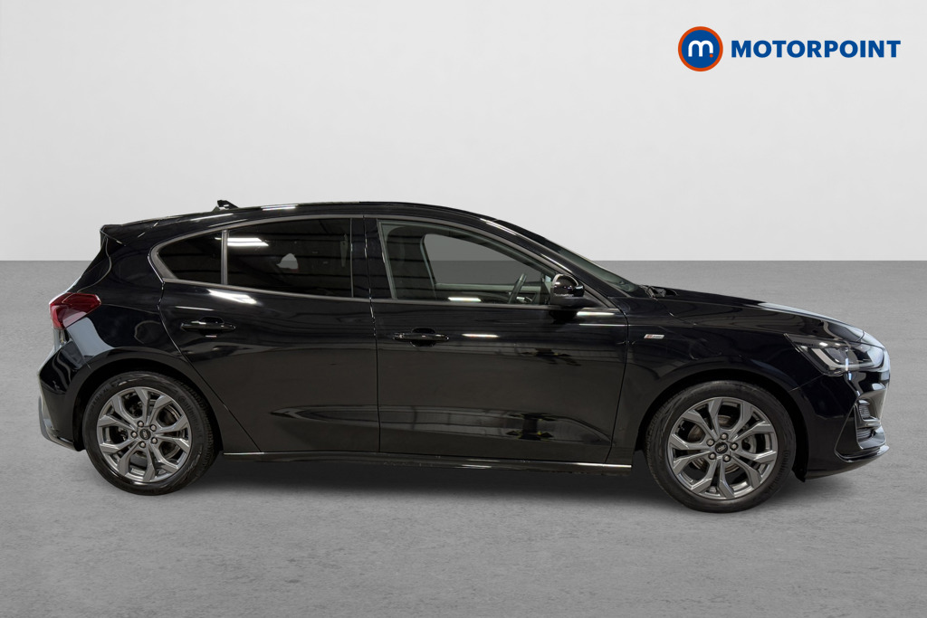 Ford Focus St-Line Manual Petrol Hatchback - Stock Number (1573982) - Drivers side