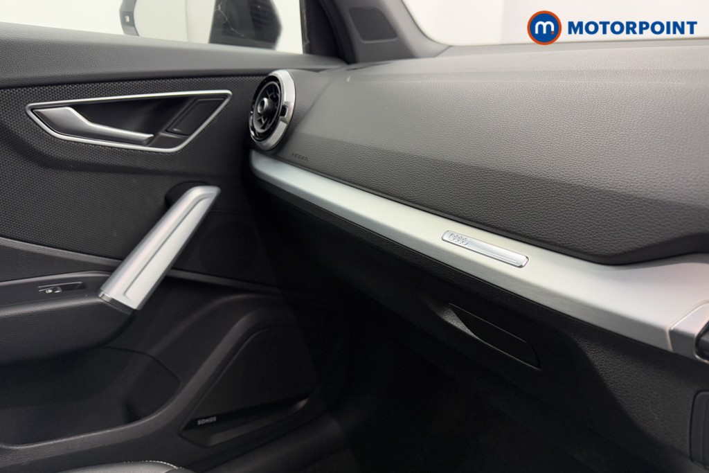 Audi Q2 Black Edition Manual Petrol SUV - Stock Number (1574044) - 15th supplementary image