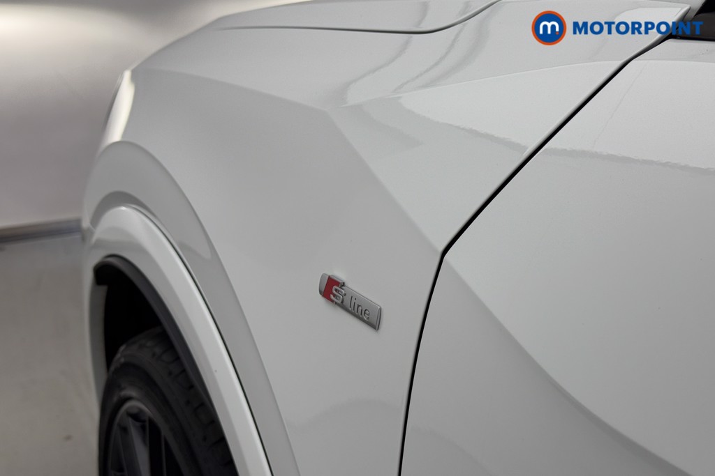Audi Q2 Black Edition Manual Petrol SUV - Stock Number (1574044) - 31st supplementary image