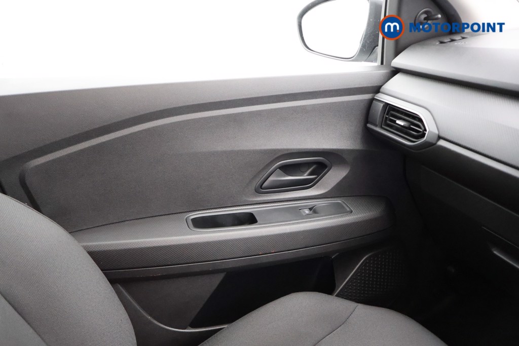 Dacia Jogger Essential Manual Petrol People Carrier - Stock Number (1574189) - 8th supplementary image