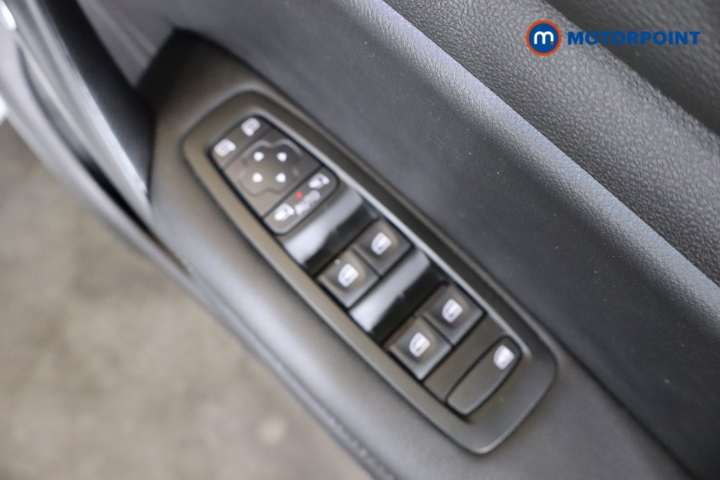 Renault Megane Iconic Manual Petrol Estate - Stock Number (1574325) - 17th supplementary image