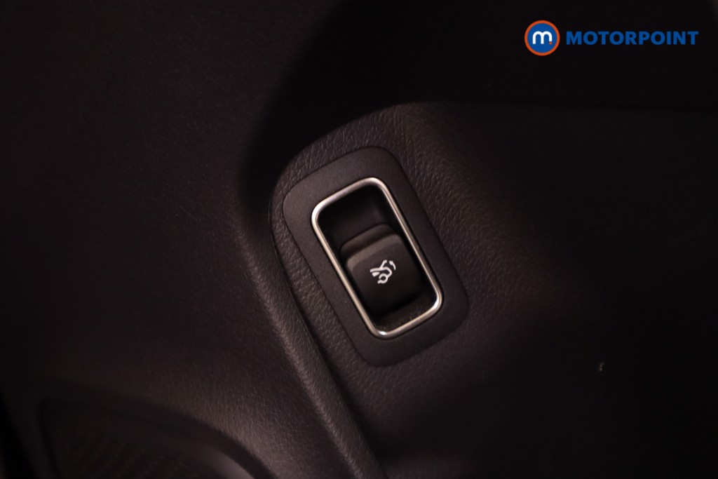 Mercedes-Benz CLA Amg Line Automatic Petrol Coupe - Stock Number (1574816) - 5th supplementary image