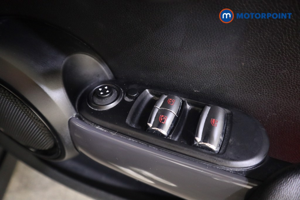 Mini Convertible Cooper Manual Petrol Convertible - Stock Number (1575129) - 2nd supplementary image