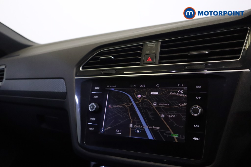 Volkswagen Tiguan R-Line Automatic Petrol SUV - Stock Number (1575133) - 2nd supplementary image