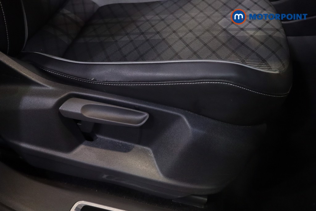 Volkswagen Tiguan R-Line Automatic Petrol SUV - Stock Number (1575133) - 7th supplementary image
