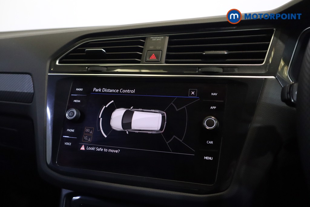 Volkswagen Tiguan R-Line Automatic Petrol SUV - Stock Number (1575133) - 13th supplementary image
