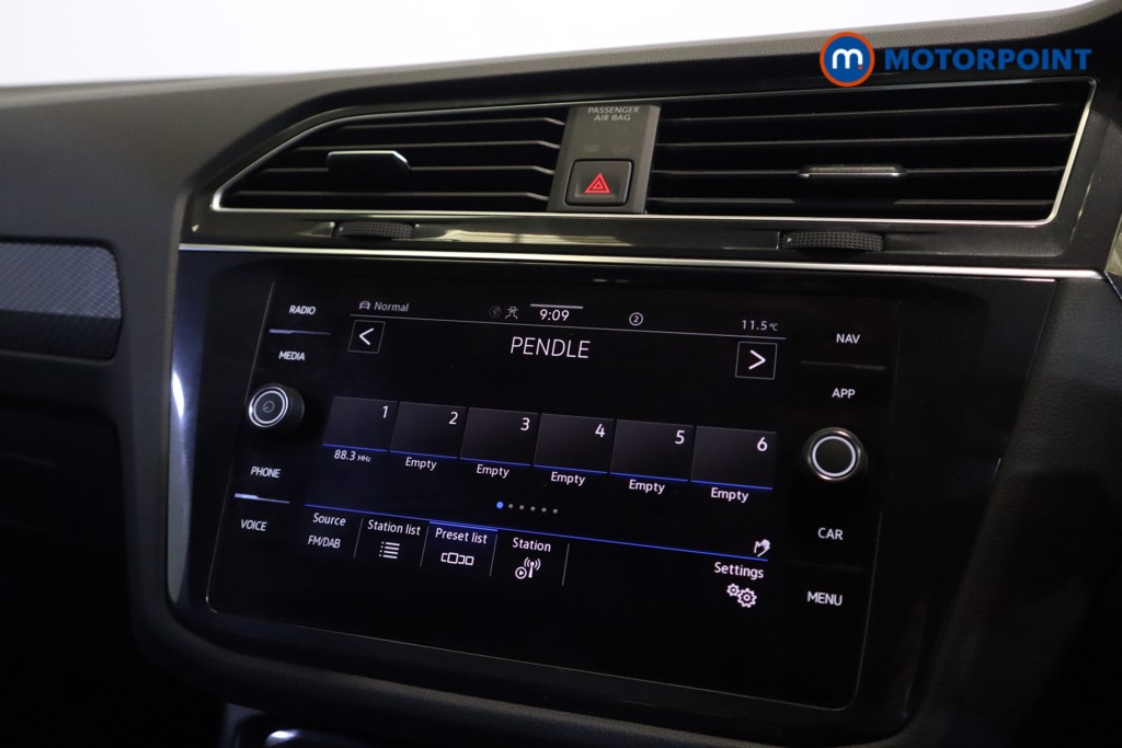 Volkswagen Tiguan R-Line Automatic Petrol SUV - Stock Number (1575133) - 15th supplementary image