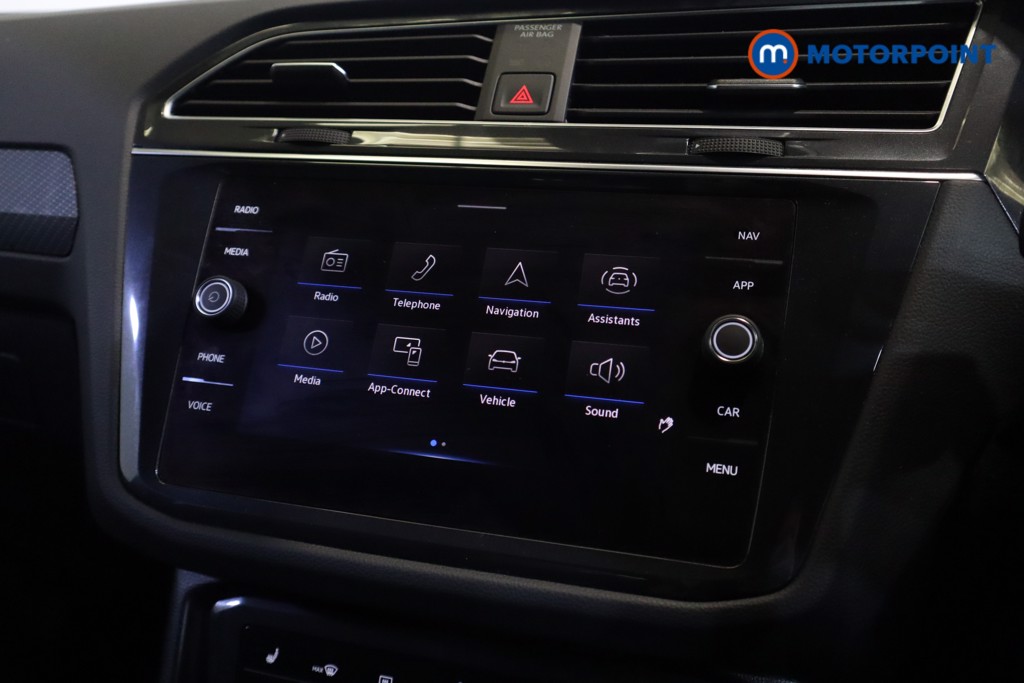 Volkswagen Tiguan R-Line Automatic Petrol SUV - Stock Number (1575133) - 18th supplementary image