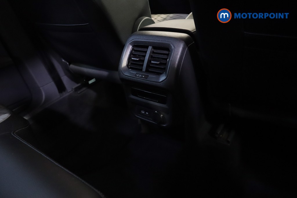 Volkswagen Tiguan R-Line Automatic Petrol SUV - Stock Number (1575133) - 31st supplementary image