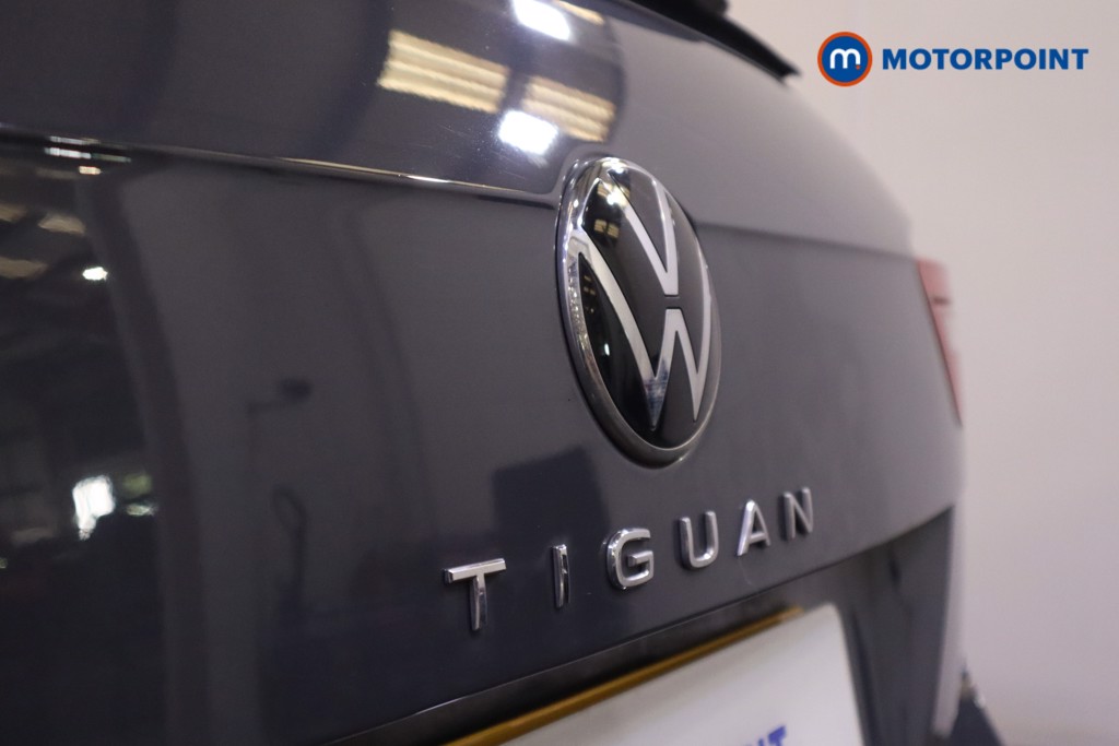 Volkswagen Tiguan R-Line Automatic Petrol SUV - Stock Number (1575133) - 40th supplementary image