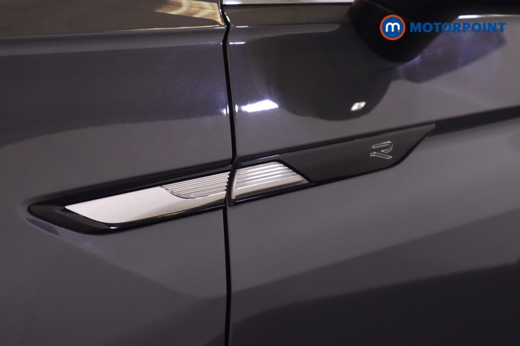 Volkswagen Tiguan R-Line Automatic Petrol SUV - Stock Number (1575133) - 42nd supplementary image