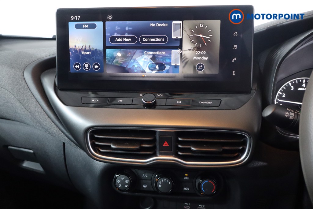 Nissan Juke Acenta Premium Automatic Petrol SUV - Stock Number (1575556) - 15th supplementary image
