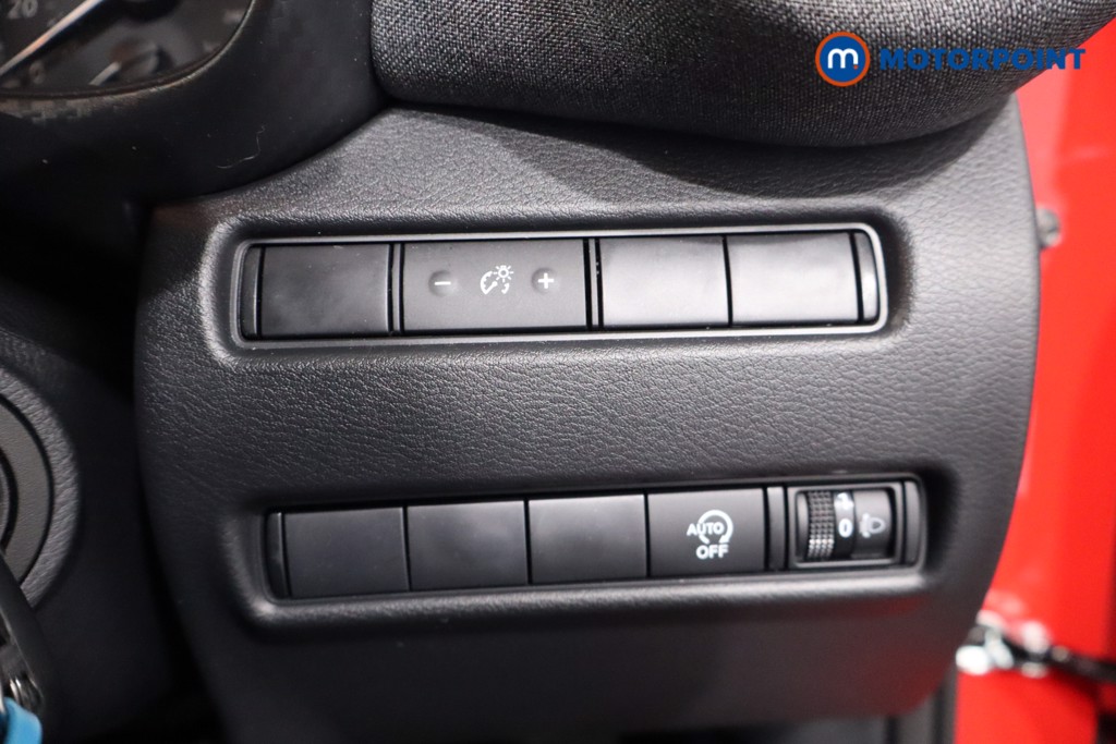 Nissan Juke Acenta Premium Automatic Petrol SUV - Stock Number (1575556) - 20th supplementary image