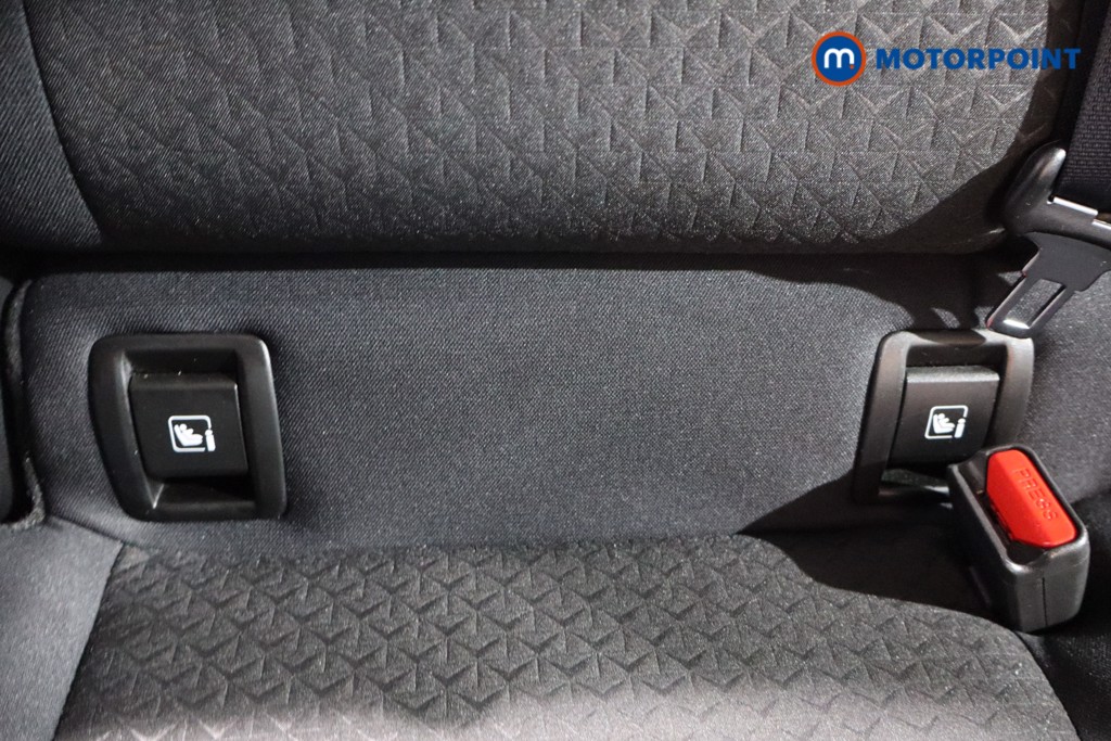 Nissan Juke Acenta Premium Automatic Petrol SUV - Stock Number (1575556) - 24th supplementary image