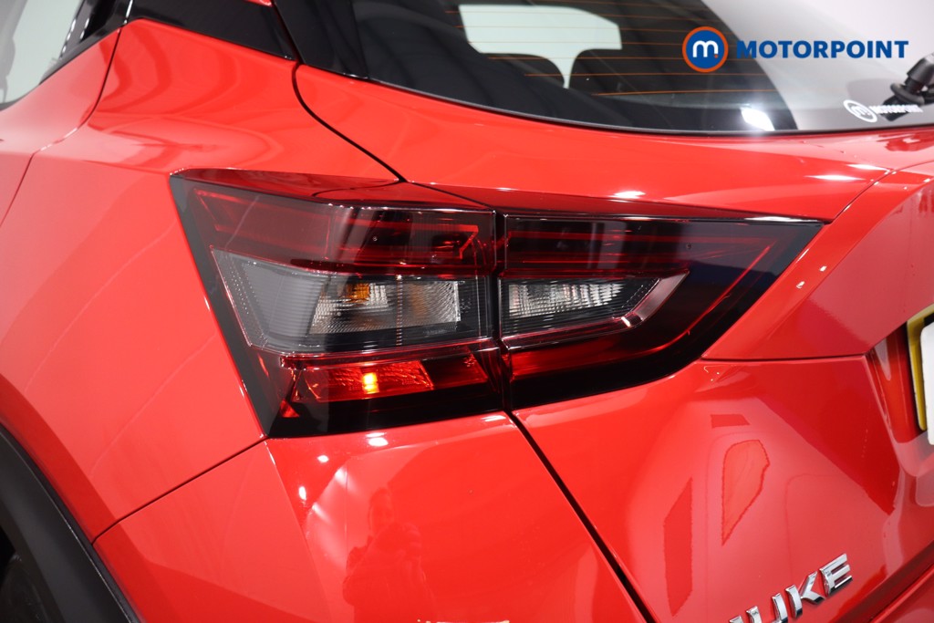 Nissan Juke Acenta Premium Automatic Petrol SUV - Stock Number (1575556) - 32nd supplementary image