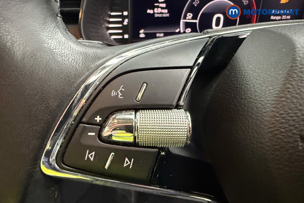 Skoda Kamiq Se L Manual Petrol SUV - Stock Number (1575703) - 4th supplementary image