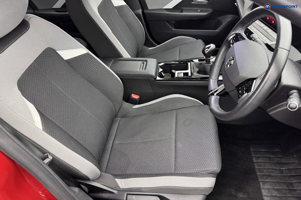 Vauxhall Astra Design Manual Petrol Hatchback - Stock Number (1575793) - 5th supplementary image