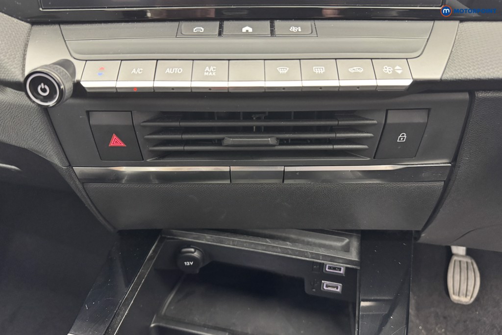 Vauxhall Astra Design Manual Petrol Hatchback - Stock Number (1575793) - 16th supplementary image