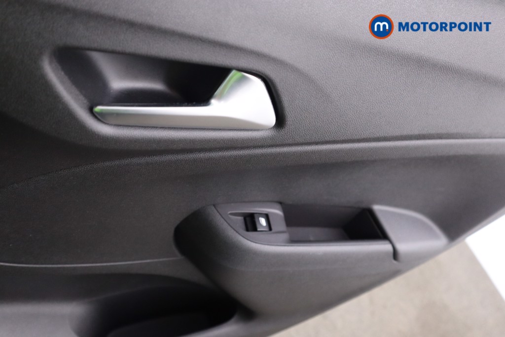 Vauxhall Crossland GS Manual Petrol SUV - Stock Number (1575911) - 17th supplementary image