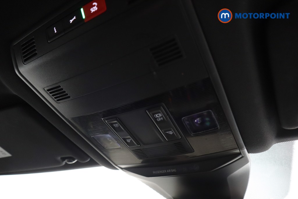 Volkswagen T-Roc R-Line Automatic Petrol SUV - Stock Number (1575970) - 25th supplementary image